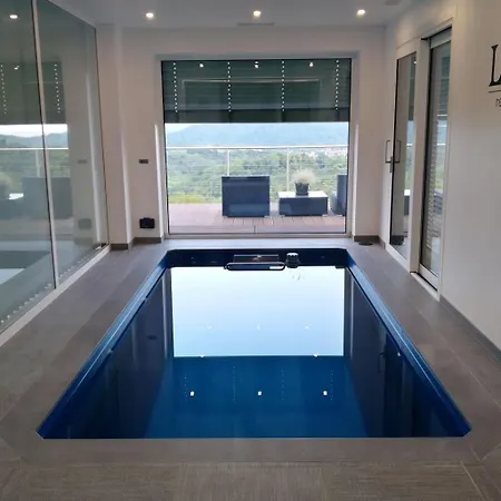 Wunderschoenes Mit Pool Und 360- Blick By Interhome