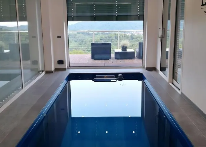 Wunderschoenes Mit Pool Und 360- Blick By Interhome