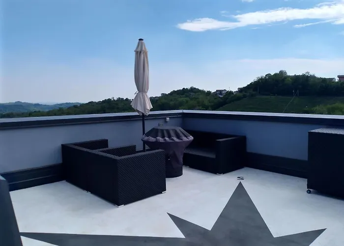 Nyaraló Wunderschoenes Mit Pool Und 360- Blick By Interhome *