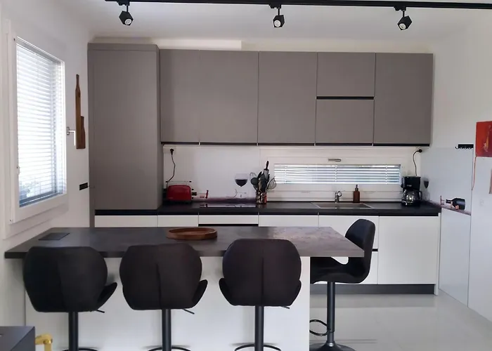 Wunderschoenes Mit Pool Und 360- Blick By Interhome * Tarcento